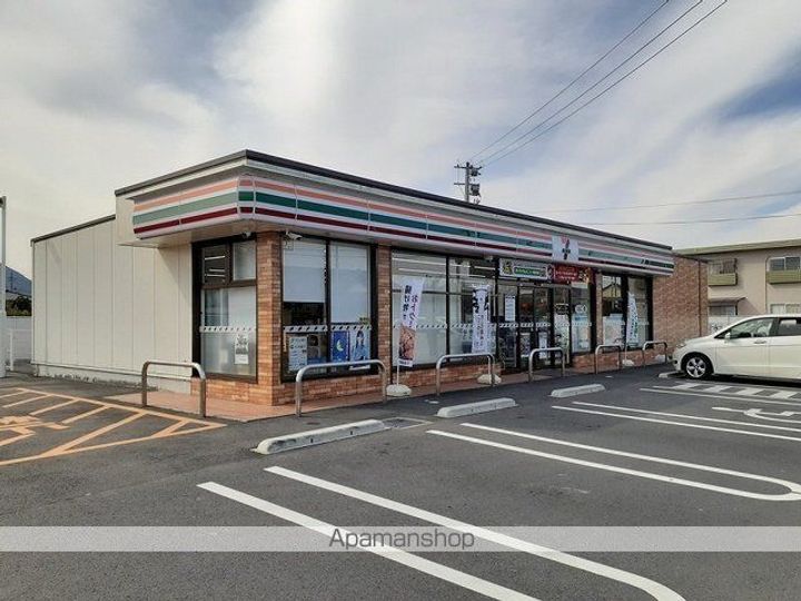 ゼロツー弐番館の周辺