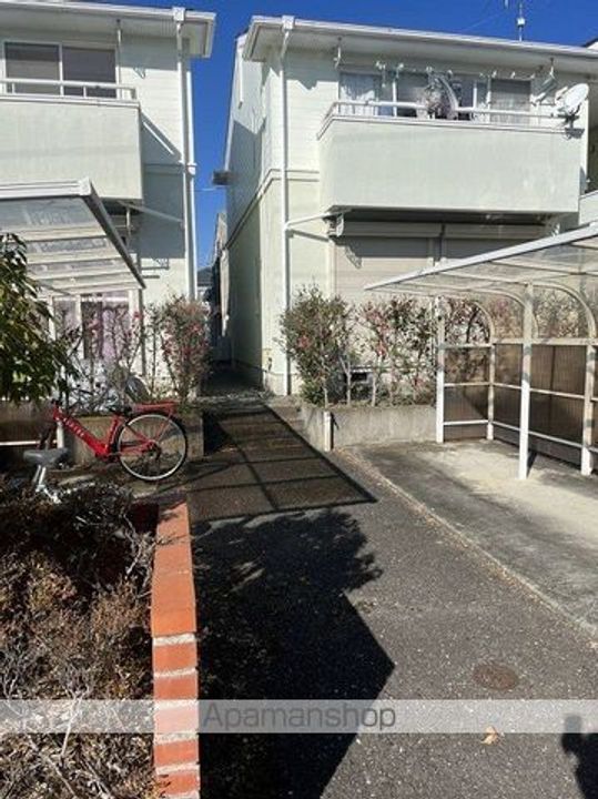 スクウェア25B102の外観