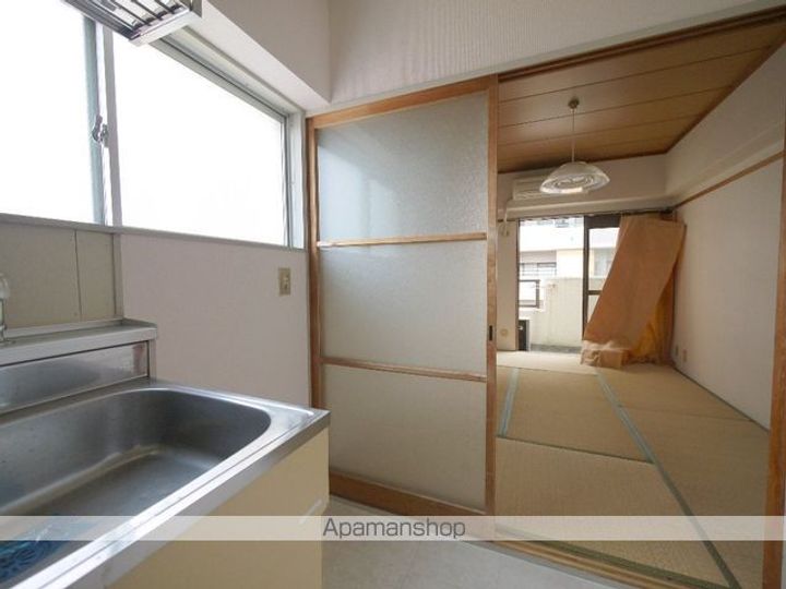 小塩マンション4Bの内装