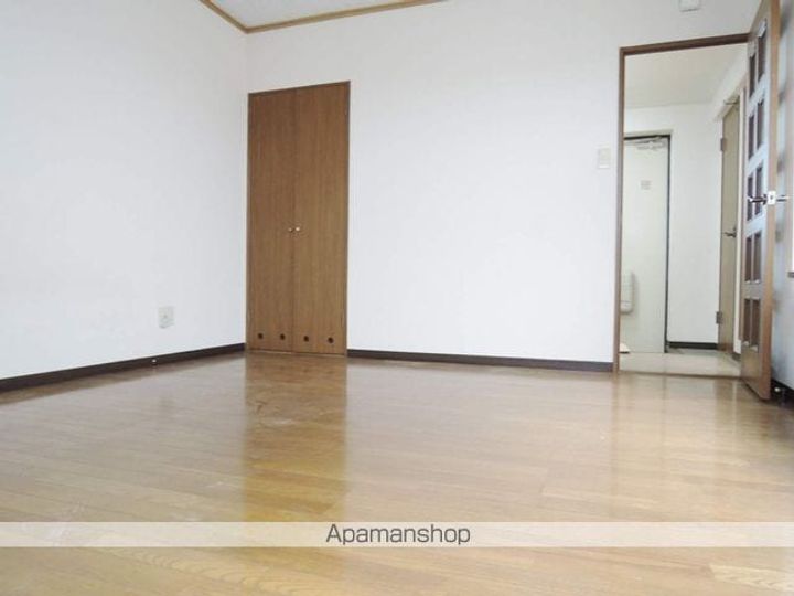 福岡県福岡市東区筥松3丁目の賃貸マンションの居間
