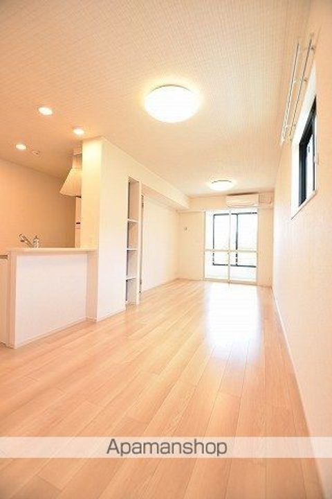 NゲートⅩⅧの居間