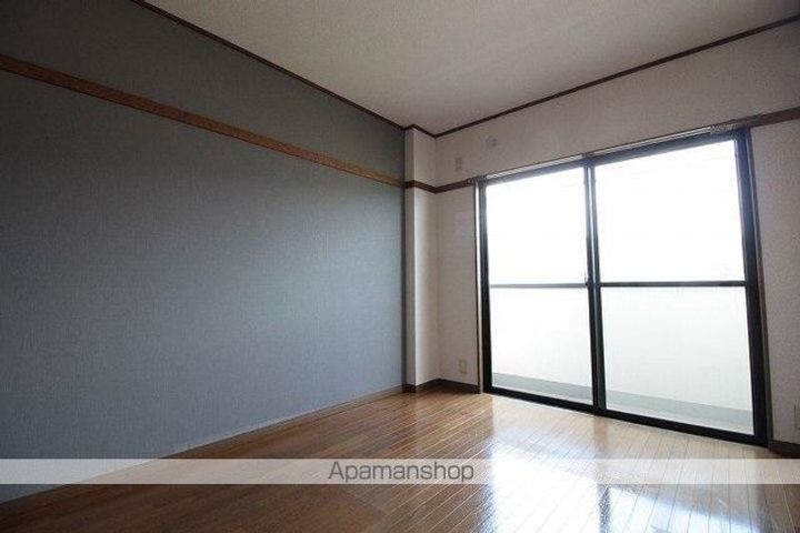 サンベルクイマイ303の居間