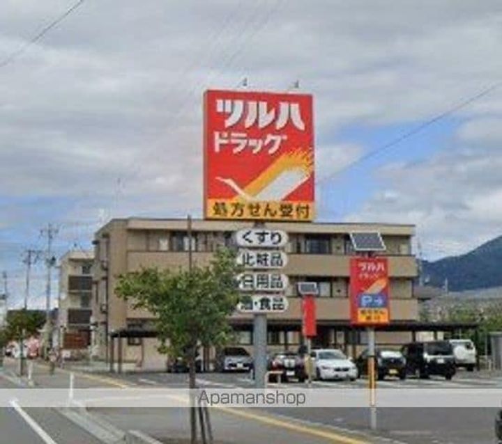 リヴィエールⅡの周辺
