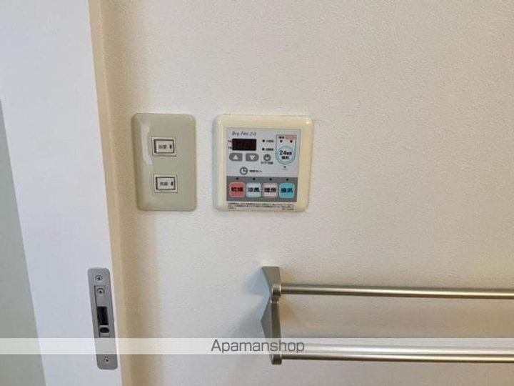 香川県高松市松縄町の賃貸アパートの内装