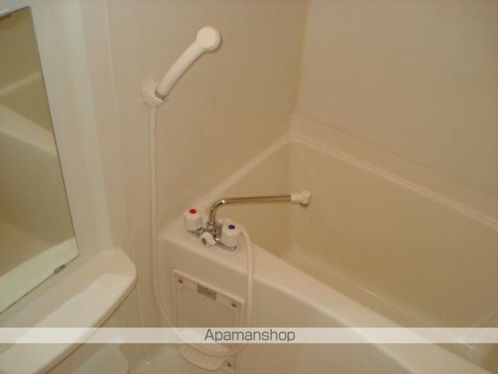 レジデンス弐番館105の風呂