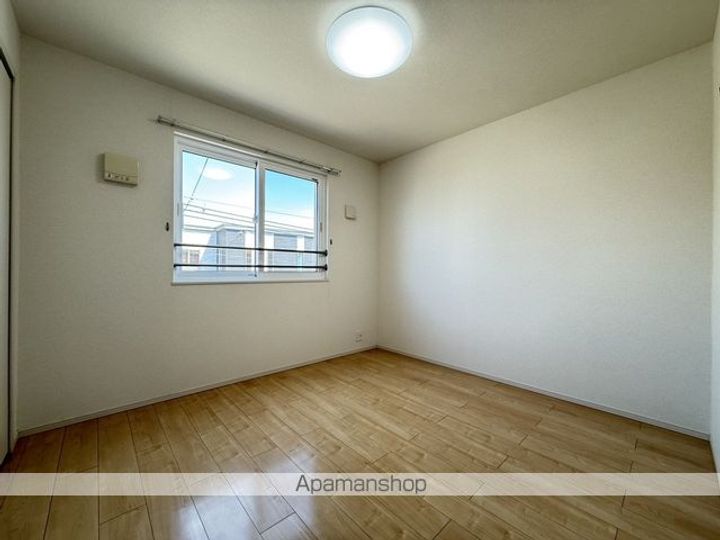 北海道函館市鍛治1丁目の賃貸アパートの内装