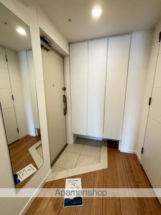 ルフレプレミアム横浜リーヴァの玄関