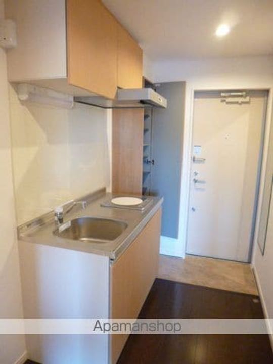 東京都練馬区氷川台2丁目の賃貸アパートの玄関