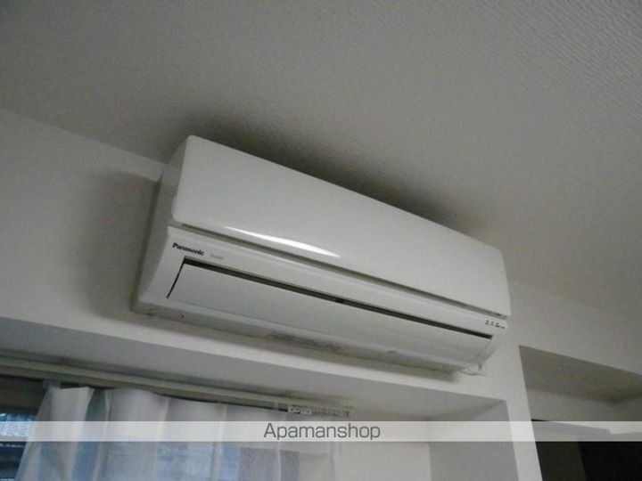 エヌエムトラントウエスト3Dの内装