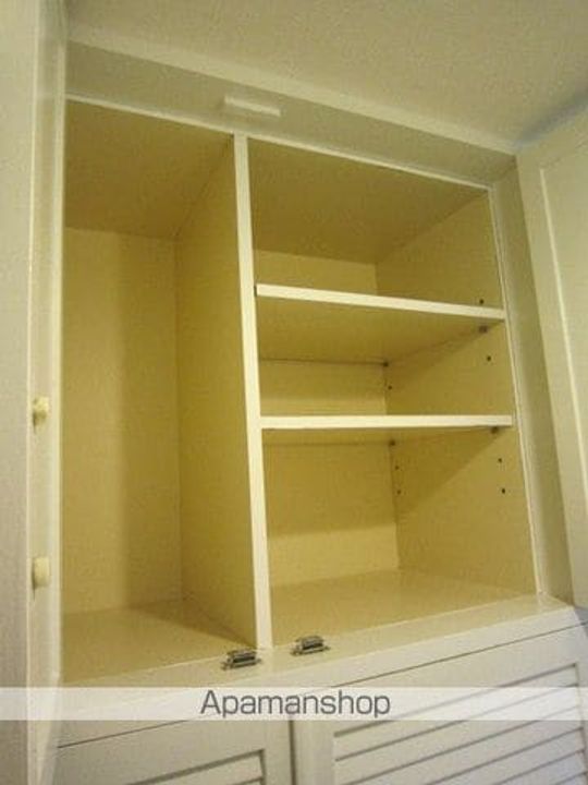 シャングリラ八幡の内装