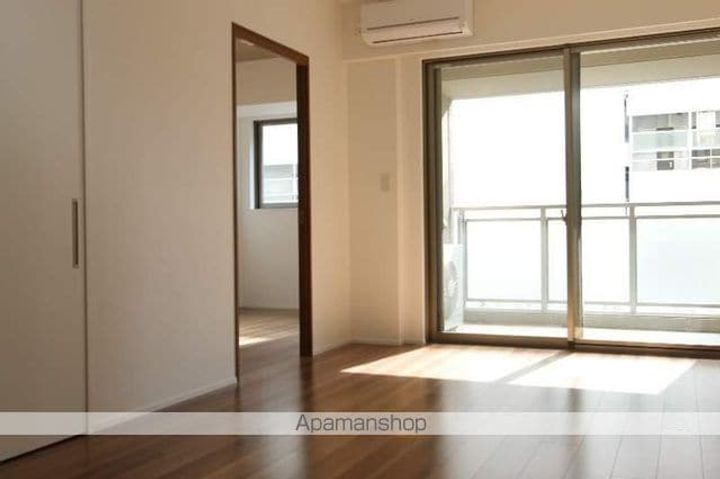 アートフォルム元城の居間