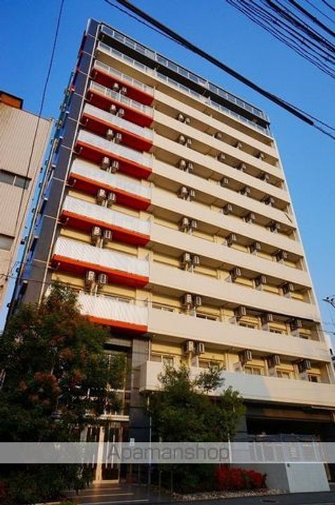 エステムプラザ天神EASTプレミアムタワーの外観