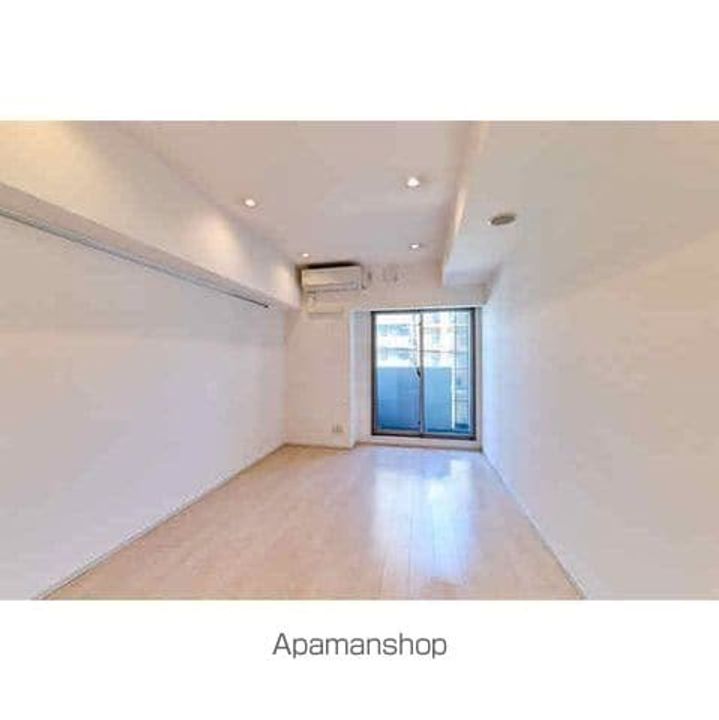 東京都墨田区亀沢3丁目の賃貸マンション301の居間