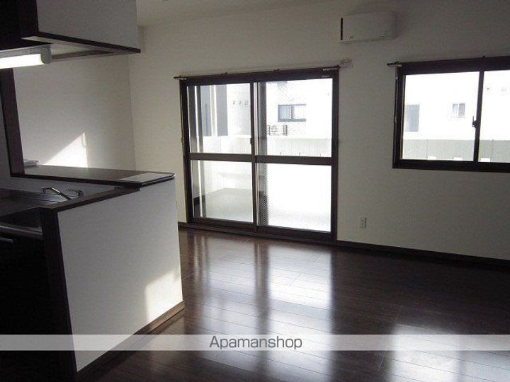 グリーンテージの居間