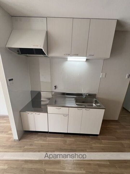 レジョナーレ大津京102のキッチン