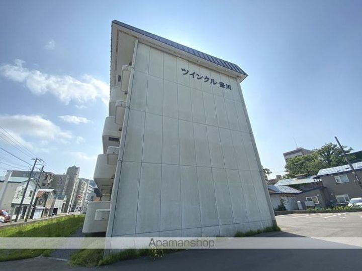 ツインクル豊川304の外観