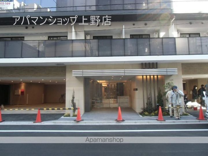 東京都千代田区東神田2丁目の賃貸マンションの外観