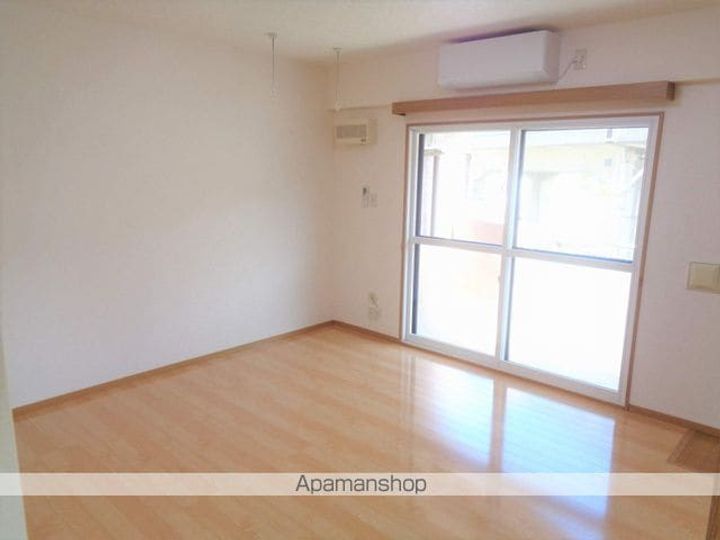 プレシャスクローバー201の内装