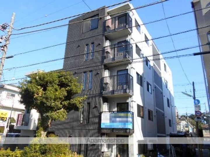 ウェルスクエアイズム高円寺の外観