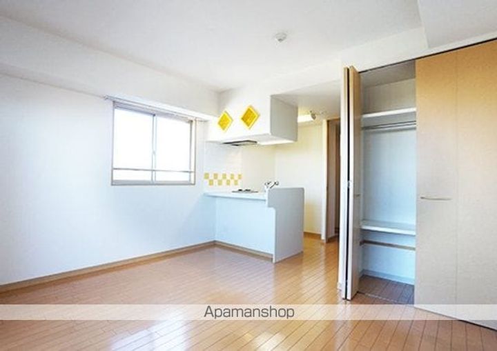 プレサンス名古屋城前の居間