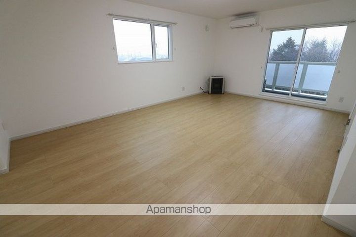 北海道勇払郡厚真町京町の賃貸アパートの内装