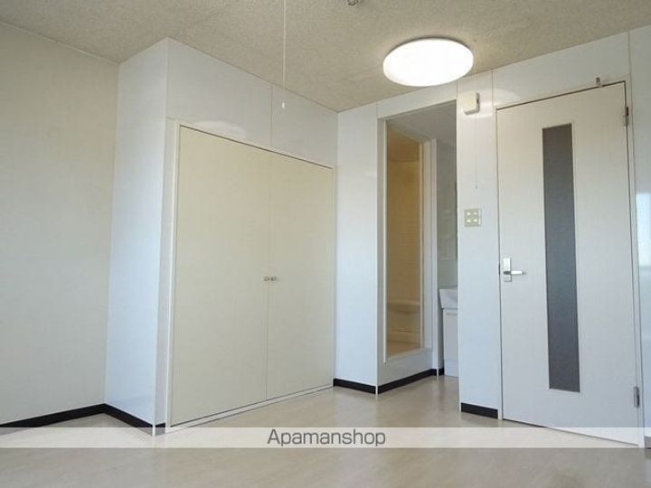 サンローゼ403の居間