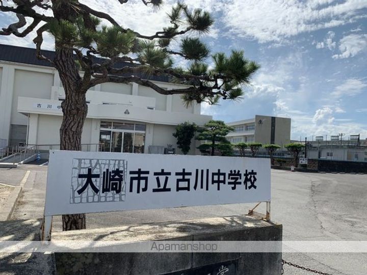 コーポラスおさなぎ203の周辺
