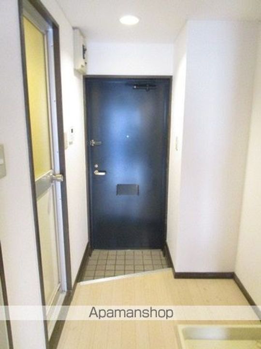 東京都杉並区堀ノ内2丁目の賃貸マンションの玄関