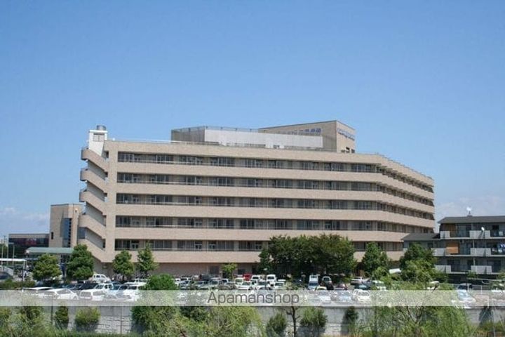 ロイヤルウイングB棟107の周辺