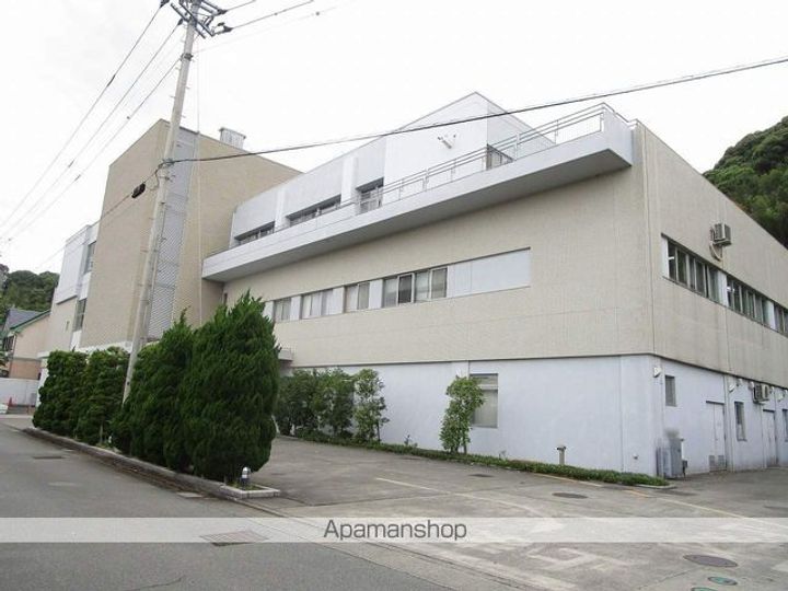 ルミナス明神町(旧岡正マンション)の周辺
