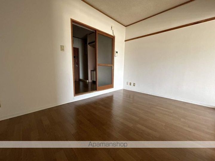平和マンション上杉302の内装
