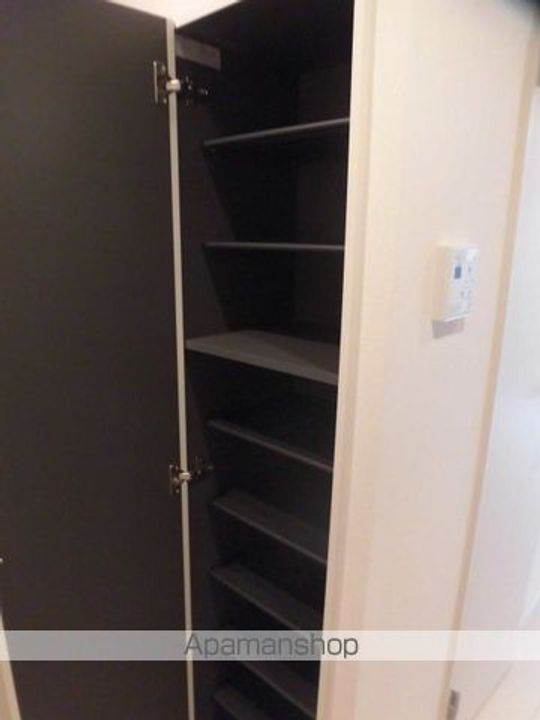 リブリ・レストの内装