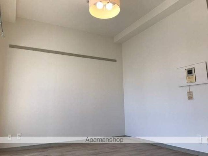 ライオンズマンションソフィア泊602の居間