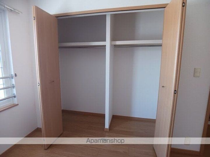 トゥー・ル・モンドBのその他画像