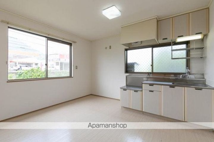 ルポール2B102の居間