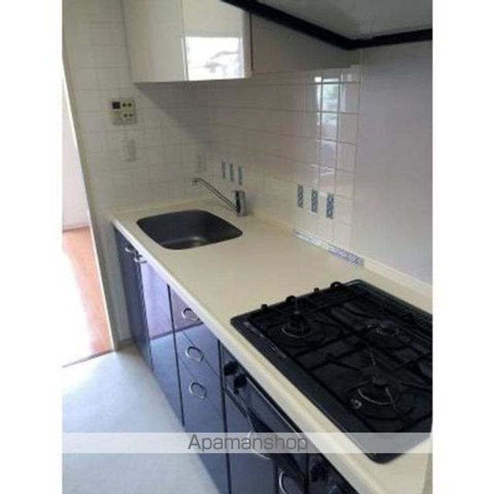 東京都世田谷区船橋3丁目の賃貸マンションのキッチン