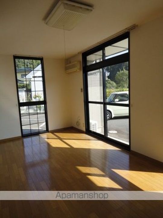 サイトウハイツの居間