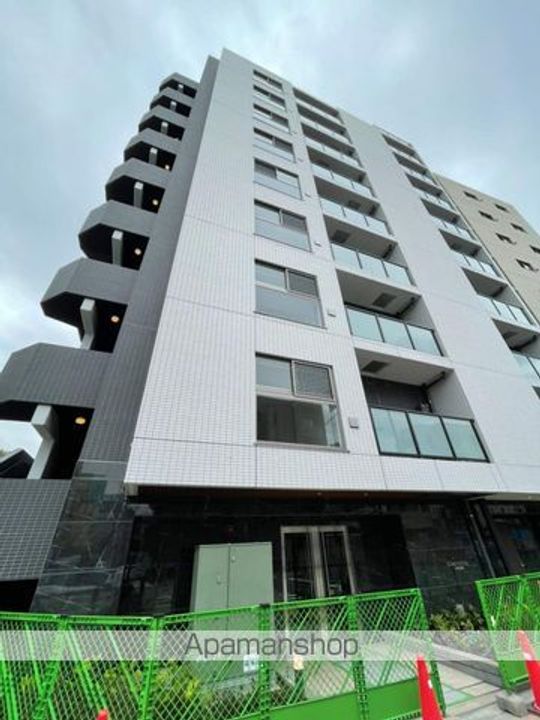 東京都中野区南台2丁目の賃貸マンションの外観