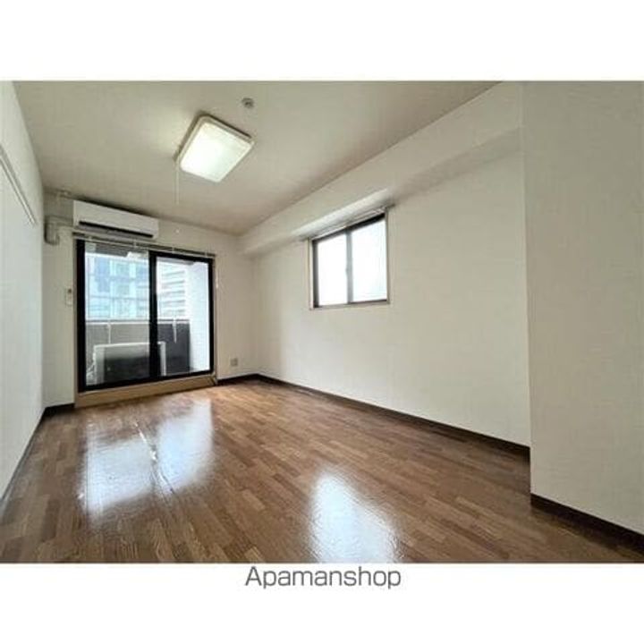 シグマケミカル名古屋ビルの居間