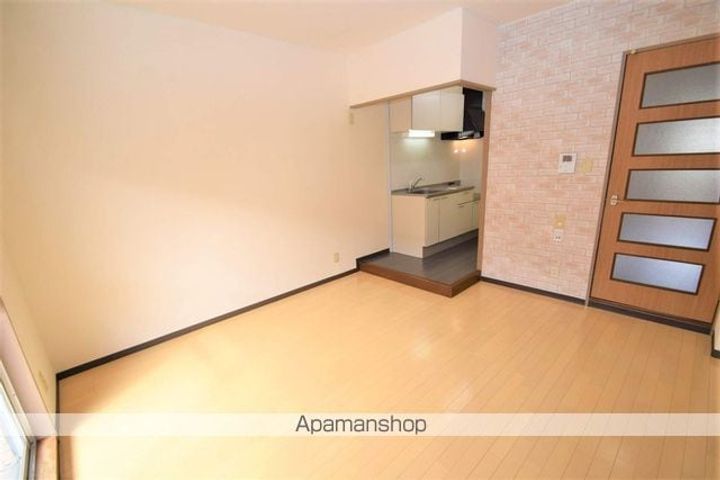 ニューグリーンハイツ101の居間