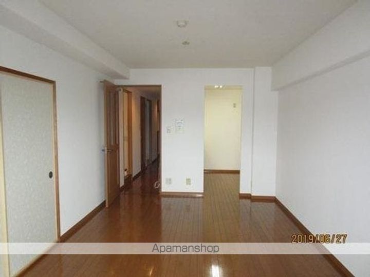 サーパス三条の内装