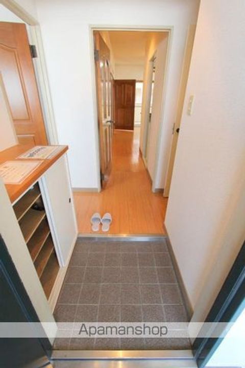 香川県高松市鶴市町の賃貸マンションの玄関