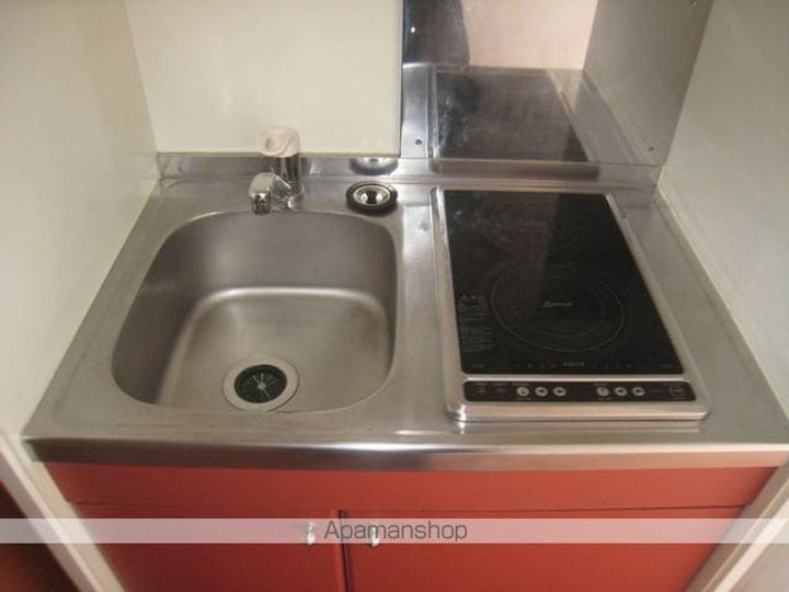 レオパレスメイプル101のキッチン