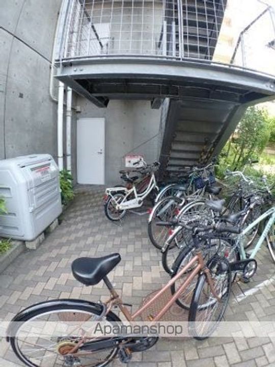バンビル703の外観