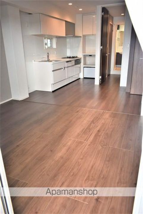 LS RESIDENCE NAKAMOZUの居間