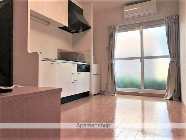 レオパレススプリングバレーの居間