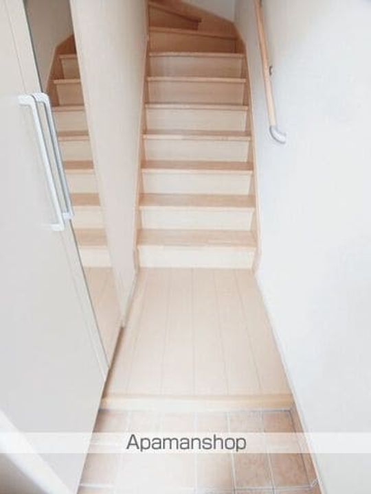 ジェルメメゾン Ⅱ番館の玄関