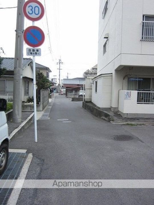 愛媛県新居浜市泉宮町の賃貸マンションの周辺