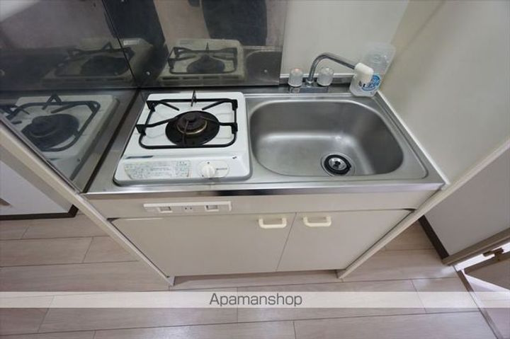 愛知県名古屋市東区泉2丁目の賃貸マンションの内装