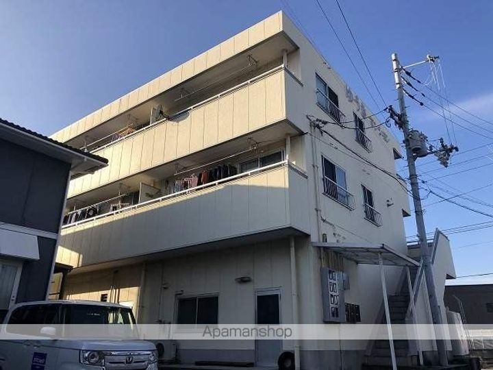 ハイツ石川の外観